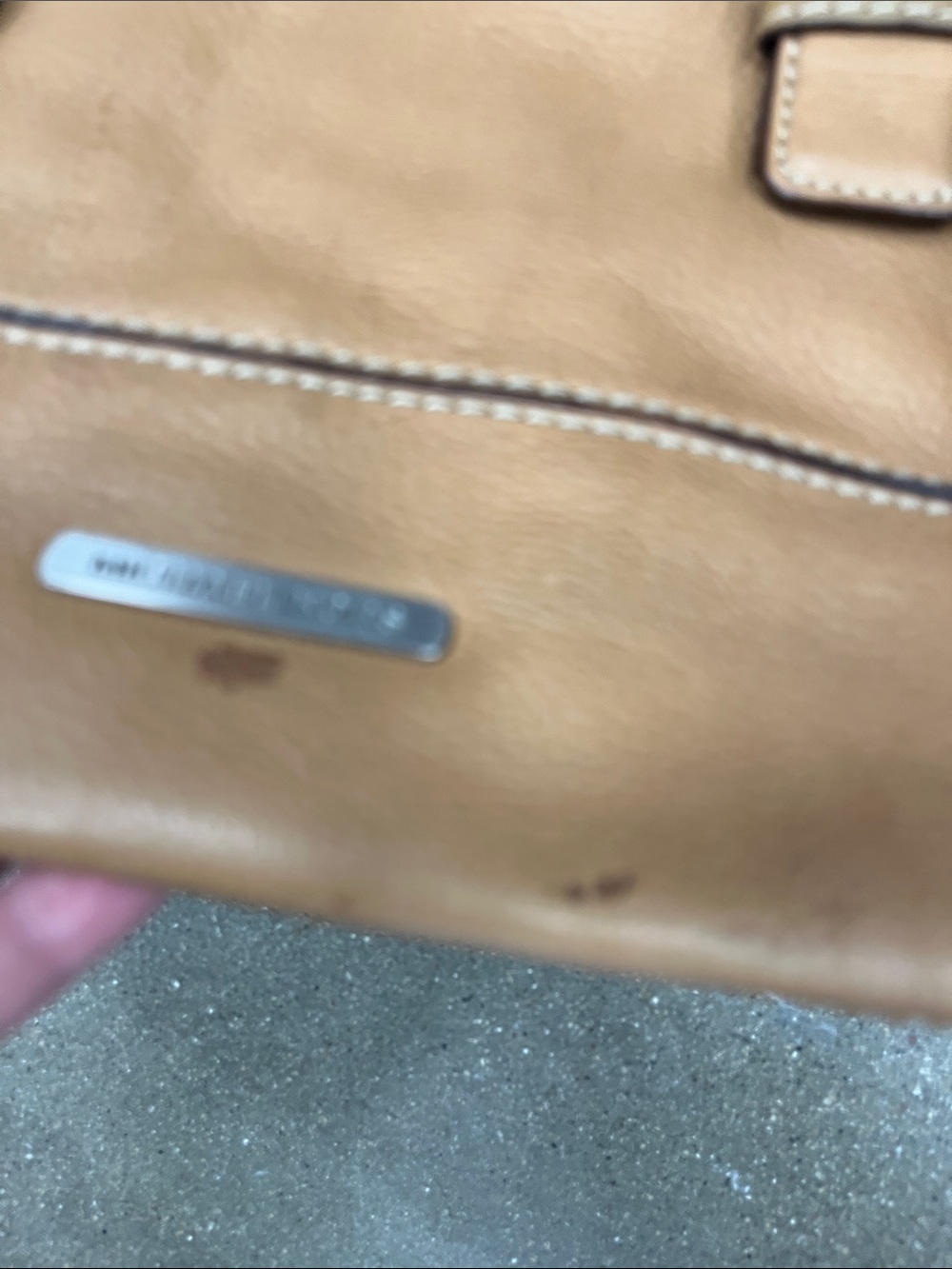 Michael Kors leather Satchel Handbag in Tan - Picture 2 of 5